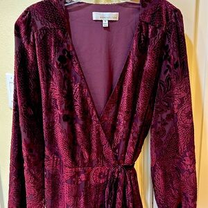 Adelyn Rae, women’s Small true Wrap Around Dress Burgundy/Wine. EUC